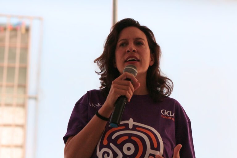 c711806d-0da1-44c6-9442-a5b2f80cdee4